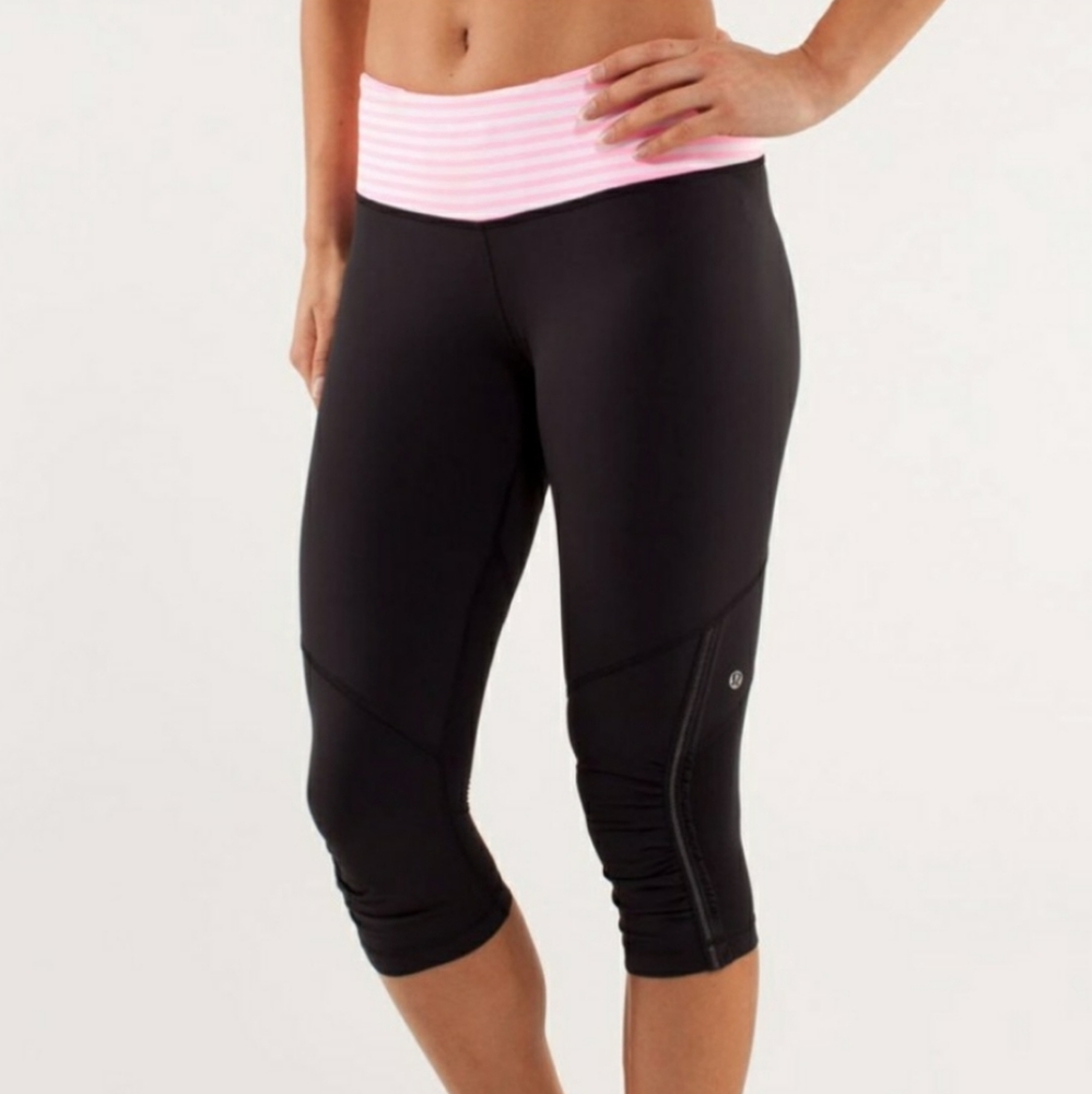 Lululemon cropped leggings black with stripes